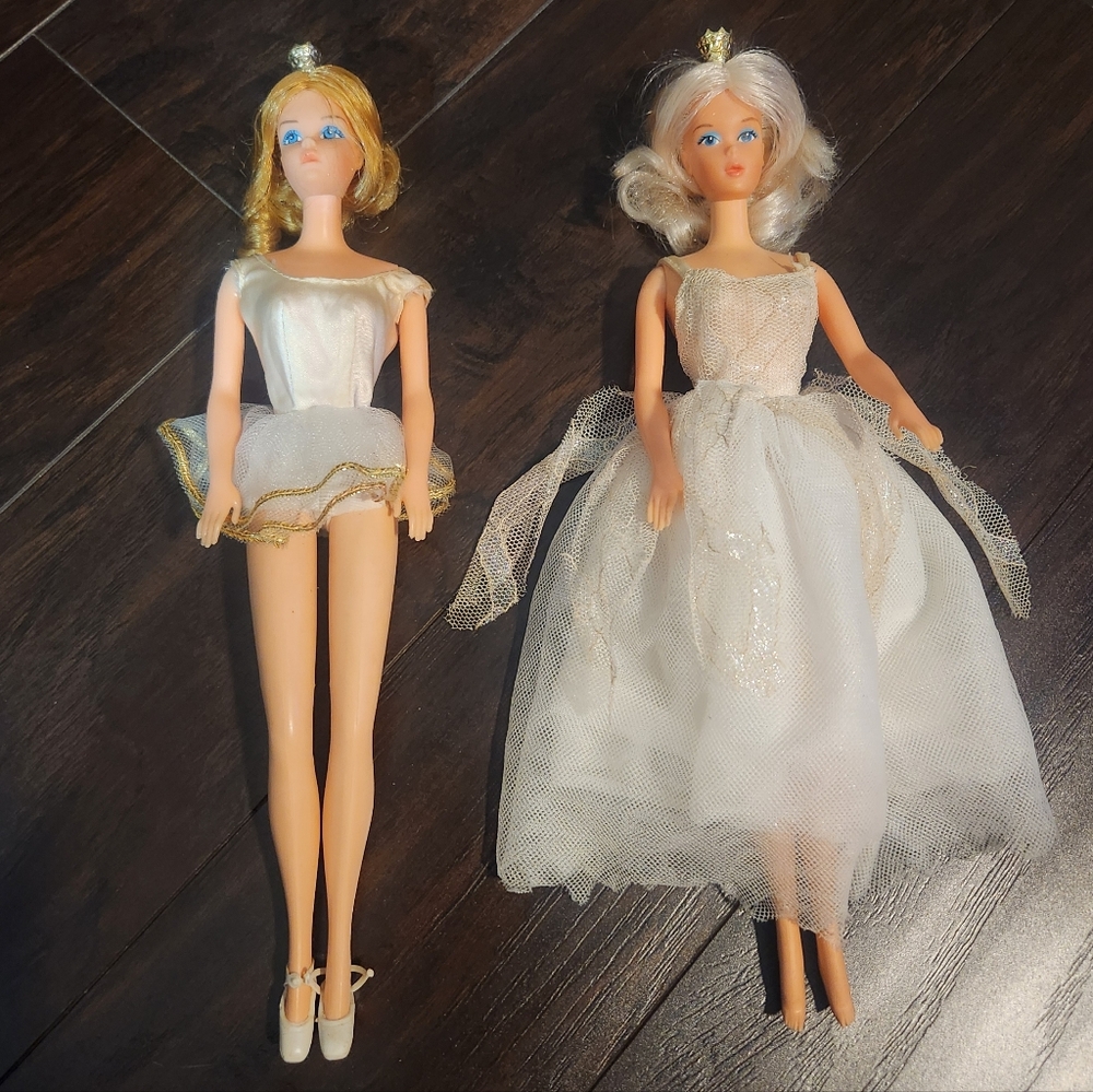 1976 Vintage Ballerina Barbie Dolls